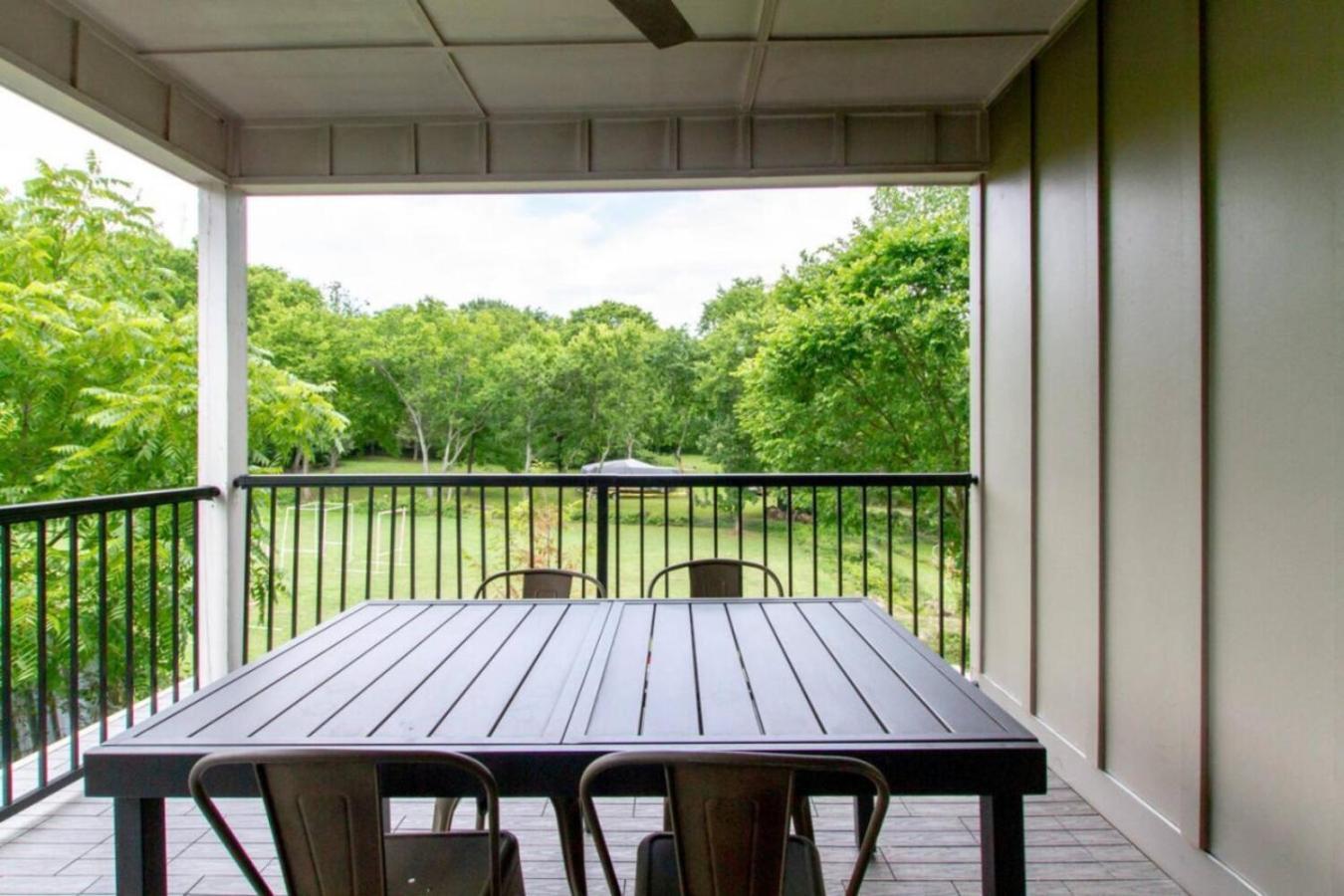 Howdy House New And Trendy With Rooftop Deck NashvilleNashville  Kültér fotó