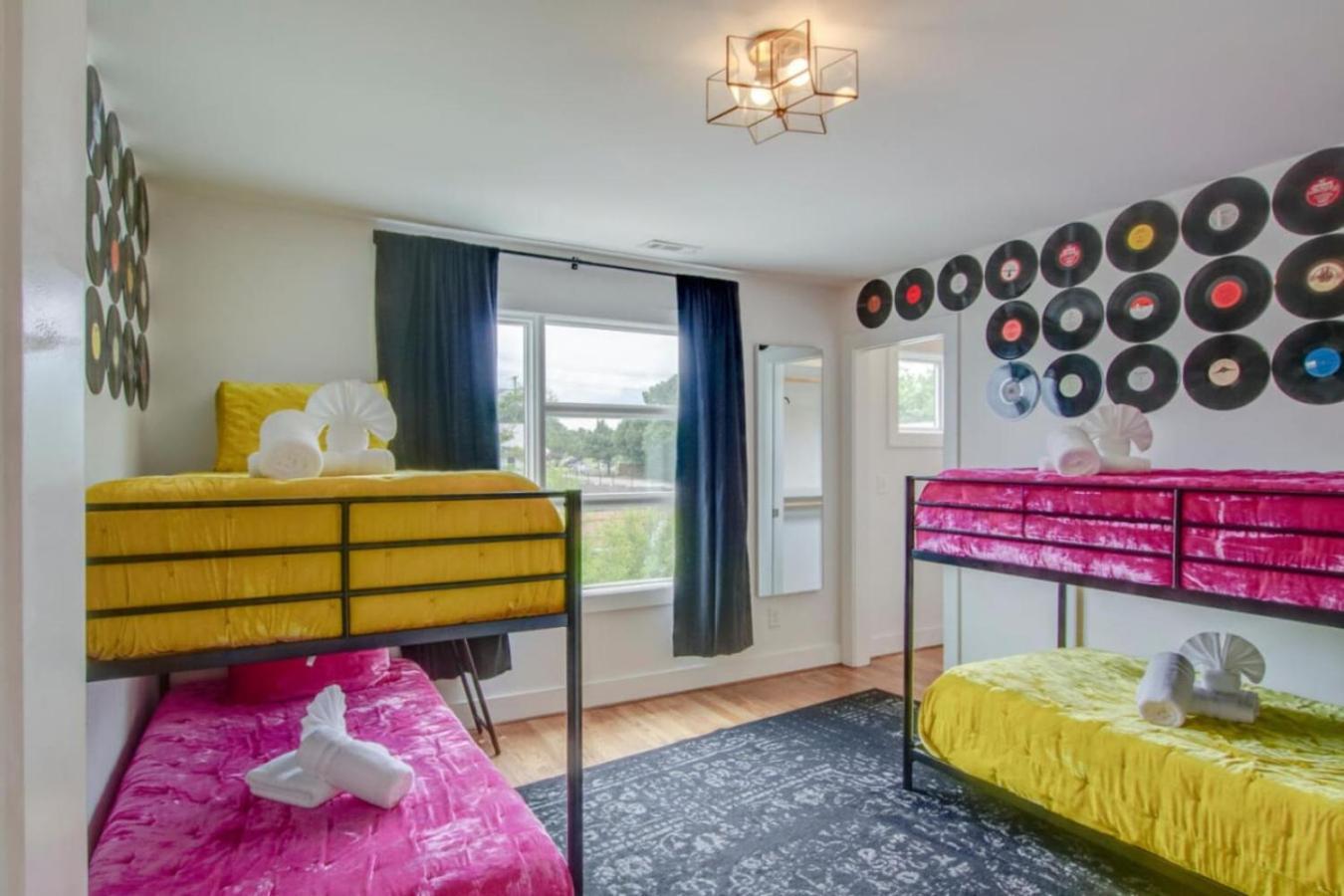 Howdy House New And Trendy With Rooftop Deck NashvilleNashville  Kültér fotó